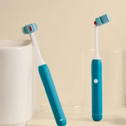 Balene by Bexident Junior Escova Infantil Azul +6 Anos Design Ergonómico e Cerdas Suaves