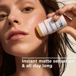 Bioderma Photoderm Stick Solar Invisível SPF50+ 15g | Zonas sensíveis