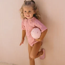 Monnëka Bola Pequena Whale Pink 13cm | Para brincar na praia, piscina ou jardim