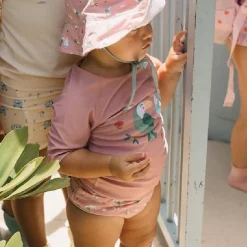 Monnëka Camiseta Proteção Solar Strawberries 4-5Anos