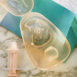Munchkin Flow Kit Amamentação Tamanho S 16mm | Protetor de Mamilo + Esterilizador + Seringa